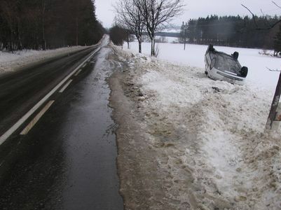 Ledovka komplikuje dopravu na Vysočině