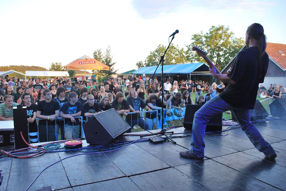 Lhotky roztančil rockový festival Wandrfest