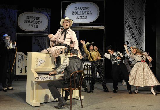 Limonádový Joe zavítzá na kamenický zámek