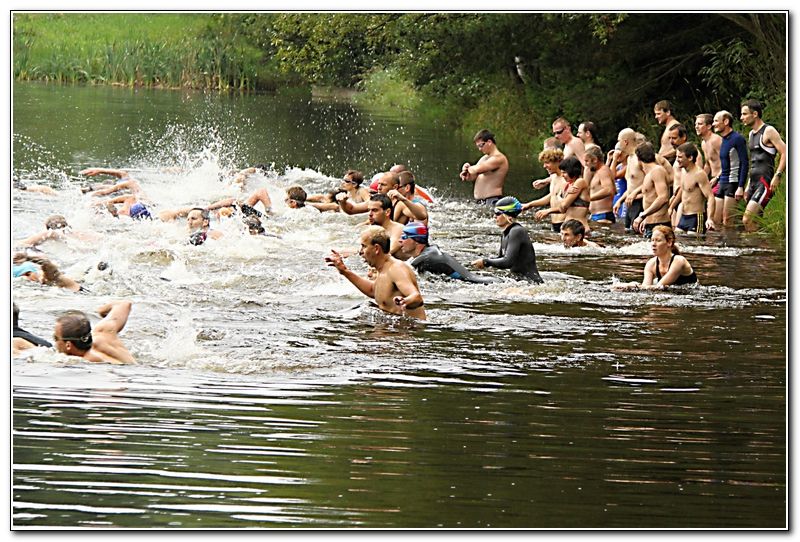 Malý železný muž a žena Melechova