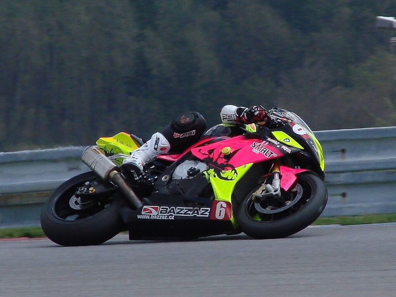 obrázek: Michal Prášek zvítězil v prvním závodě v Brně