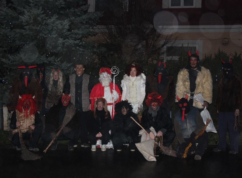 obrázek: Mikuláš s Čertovskou družinou v Mírovce