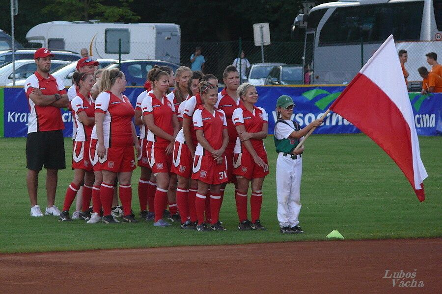 Mistrovství Evropy v softbale zahájil zápas domácích s Francií