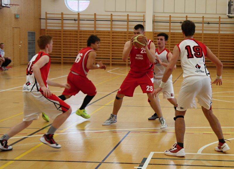 obrázek: Mladíci Velkého Meziříčí hostili celek Pezinka