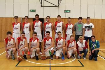 Mladíci Velkého Meziříčí na severu Moravy naprázdno