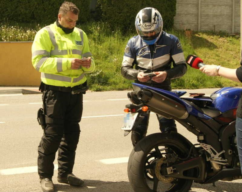 /uws_images/firmy/083199/clanky/motocykliste-v-sobotu-v-hledacku-policistu/000001_h.JPG