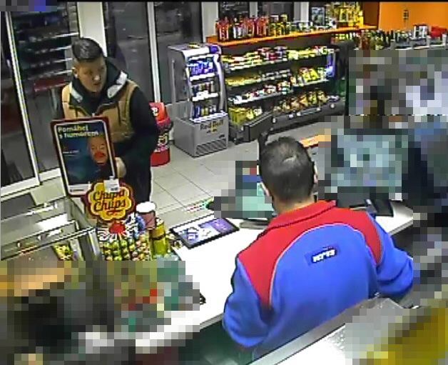 Muž na Jihlavsku ztratil peněženku, mladík zneužil jeho kartu