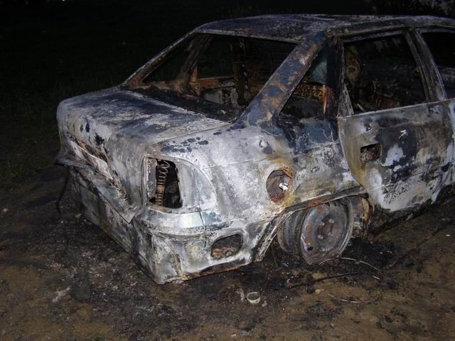 obrázek: Na Jihlavsku žhář podpálil osobní auto