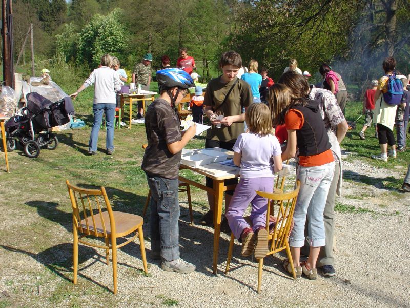 Na tři stovky lidí na Dni Země v Balinském údolí
