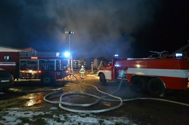 Nad ránem shořela u Světlé nad Sázavou truhlárna