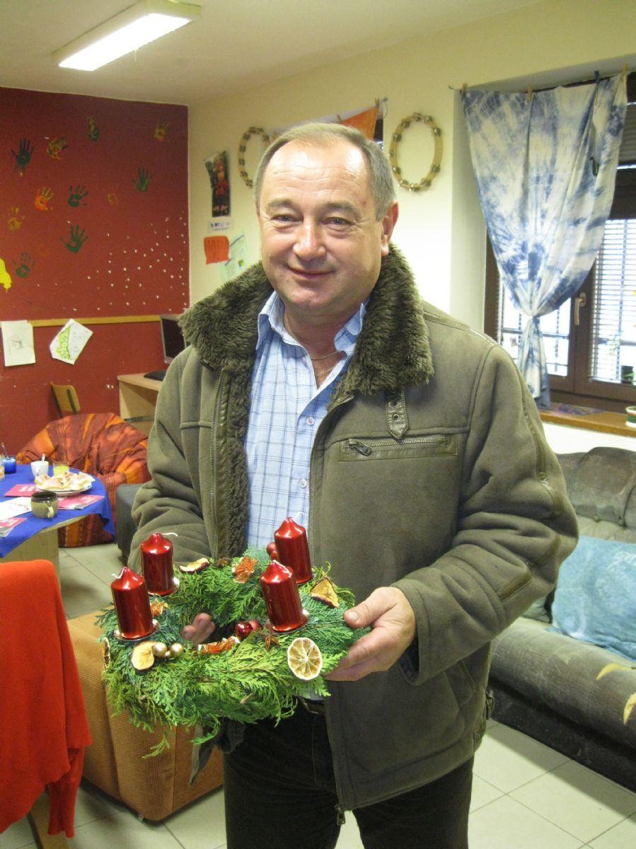 Nadosah slavil 15. narozeniny: foukaly se balonky a jedla občanka