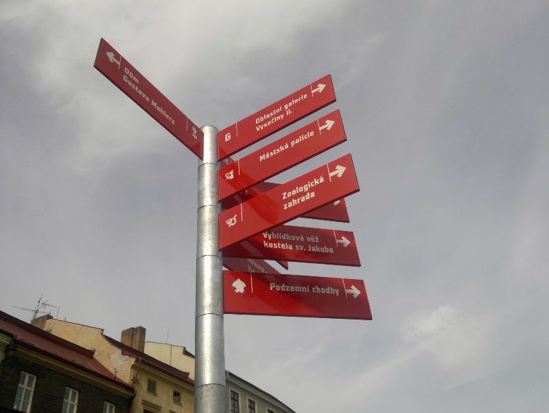 Nové směrovky zlepší orientaci v centru Jihlavy