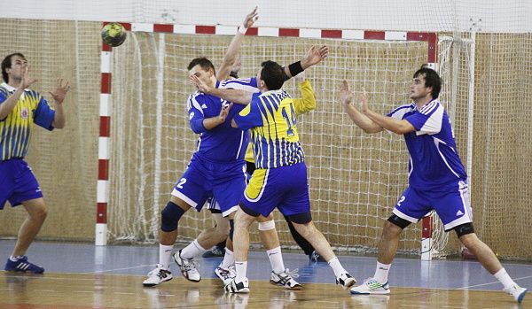 Novoveselští hráli poprvé doma. Domácí fanoušky nezklamali