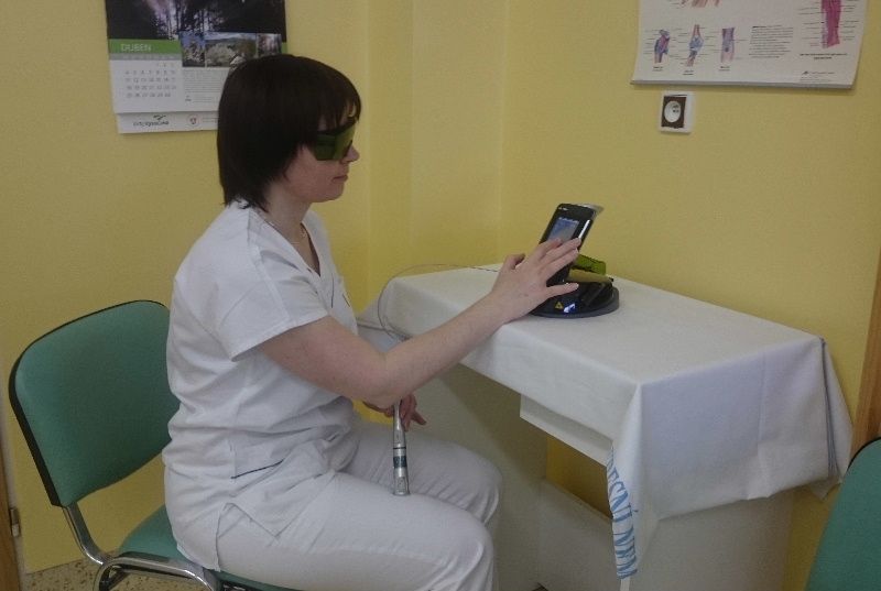 obrázek: Nový laser pomáhá v Brodě při rehabilitaci