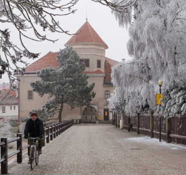 O stavební historii telčského zámku