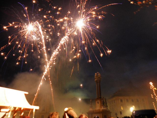 obrázek: Ohňostroj na Nový rok v Jaroměřicích nad Rokytnou