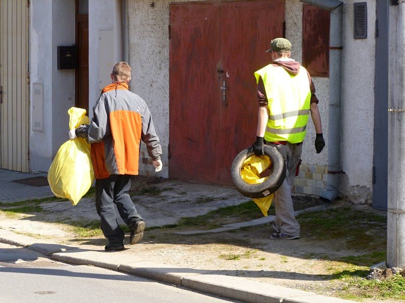 obrázek: Okolí sociálních služeb budou uklízet pracovníci i uživatelé jihlavské charity