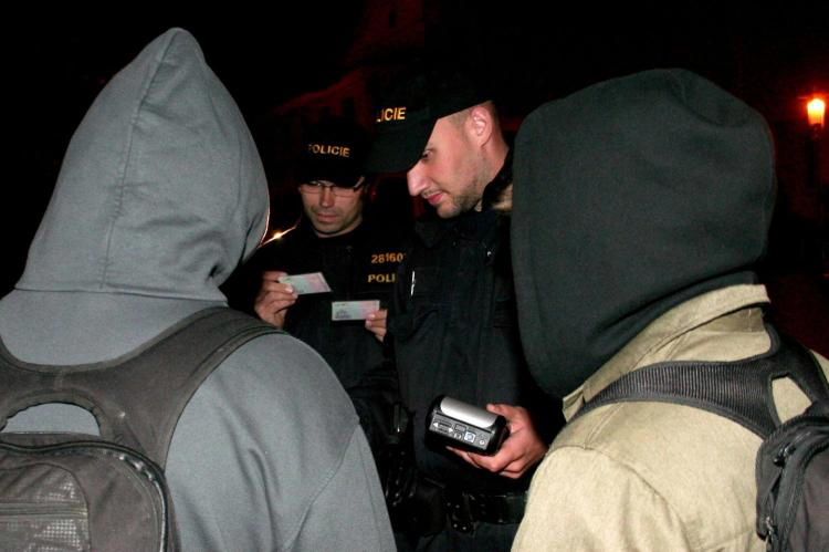 Opilé mladistvé odhalili policisté na Třebíčsku