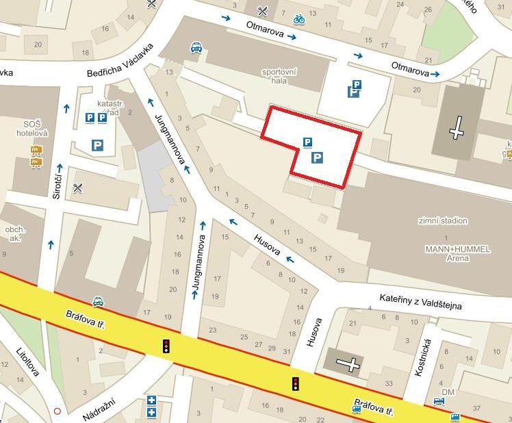 obrázek: Parkoviště v Třebíči se téměř po roce vrací k placenému režimu