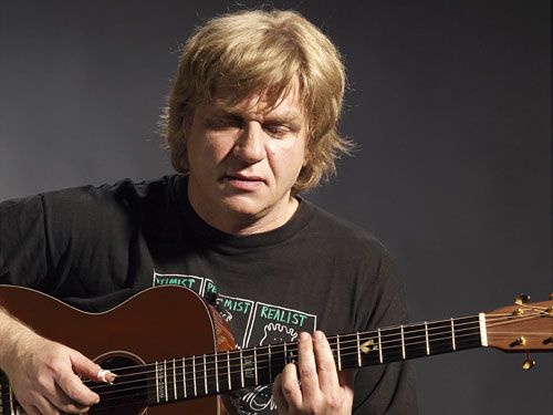 Písničkář Karel Plíhal koncertuje ve Velkém Meziříčí