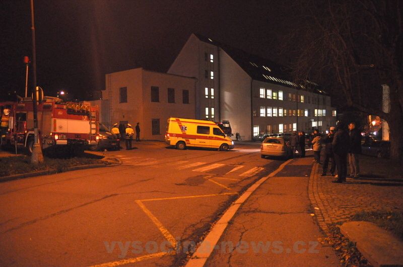 Policisté evakuovali havlíčkobrodskou nemocnici. Výbušniny však nenašli