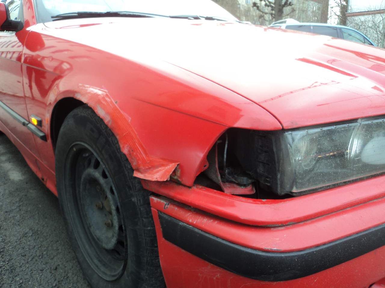 Policisté muži zabavili osobní auto, bylo ve špatném stavu