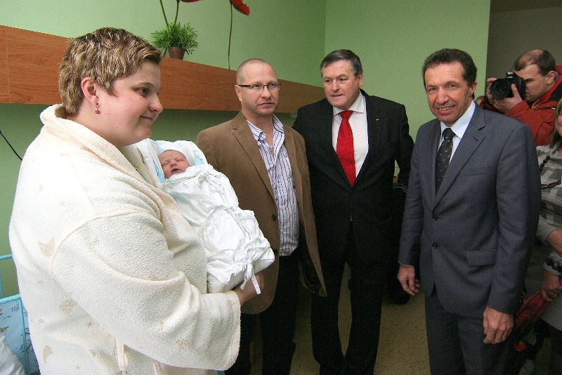 Politici popřáli prvnímu letošnímu miminku Vysočiny