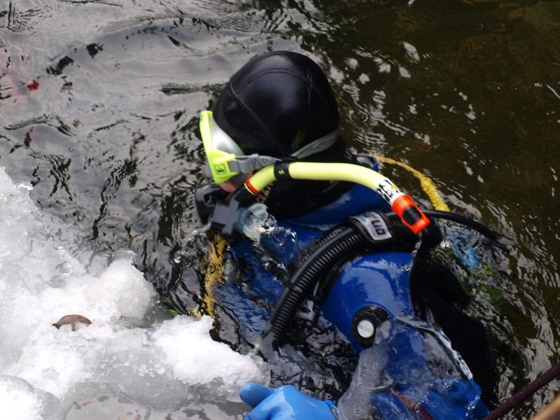 Potápěči šli potřicáté pod led