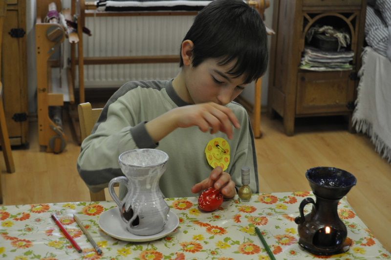 Přípravy na Velikonoce zpestřil na Chaloupkách i kotejš