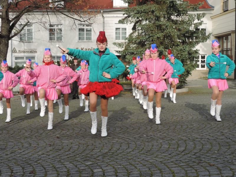 Průvod městem zakončil Poslední puchýř