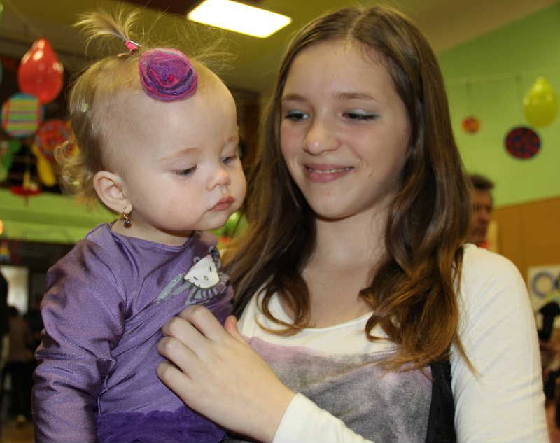 obrázek: První dětský krojovaný ples v Rouchovanech