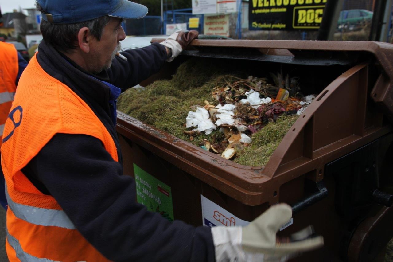 obrázek: První svoz bioodpadu z jihlavských ulic