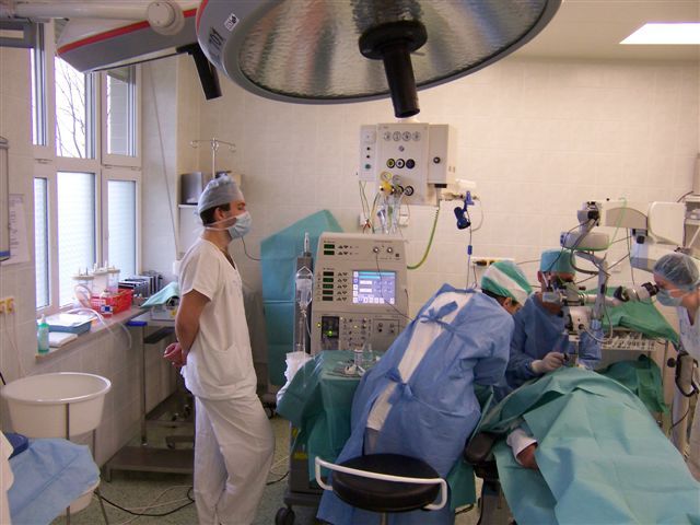 První velká operace očí v brodské nemocnici
