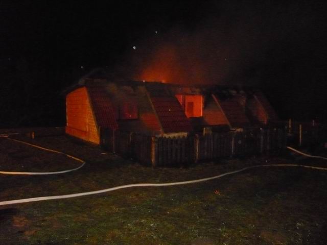 Půlmilionová škoda po požáru chaty v Horní Cerekvi