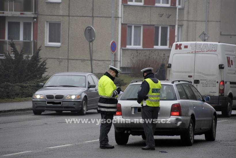 Řídili pod vlivem alkoholu a drog