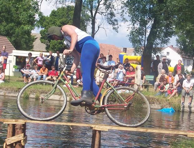 Růženská lávká 2012 pošesté v Růžené