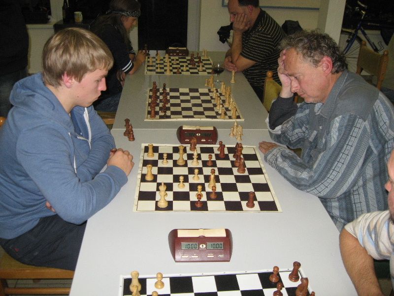 obrázek: Šachisté v Brodě bojují O pohár Stavointerieru