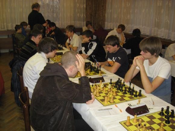 Šachový šampionát v Brodě jde do druhé poloviny