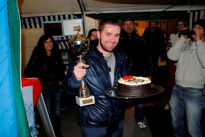 Šampionát vyhrál Bláha, v posledním závodě ani nestartoval