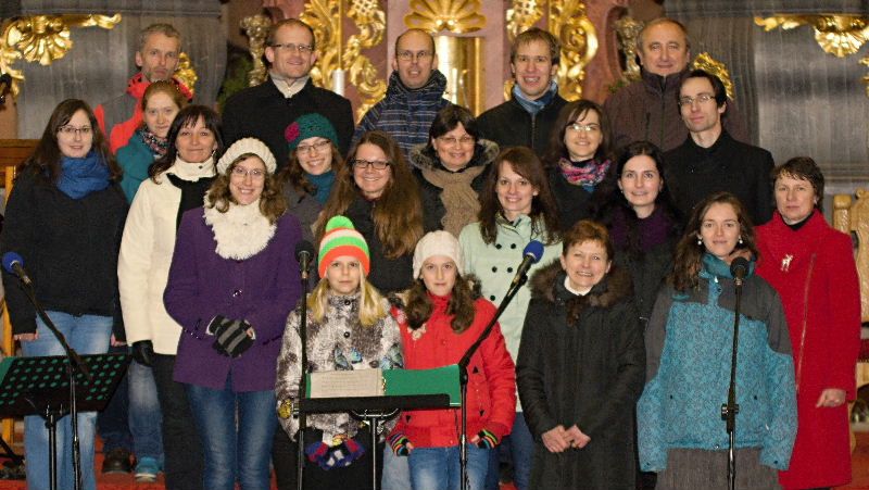 Schola z Vyskytné opět pomáhá koncerty