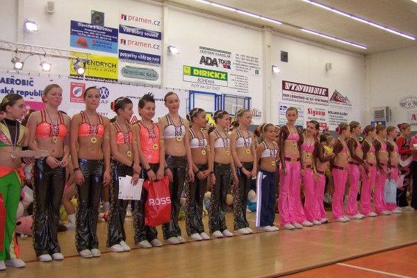 Semifinále v aerobiku:  Brodský Fanatic má  první zlato a bronz