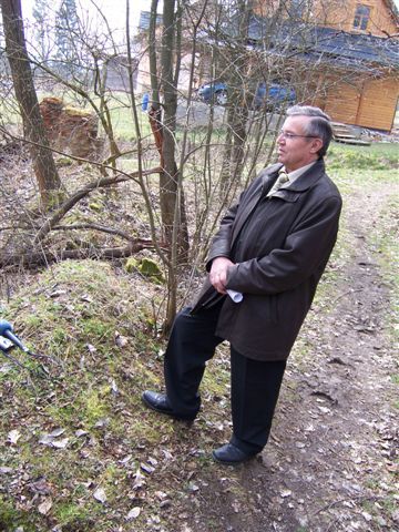 Sklo a granáty dávným symbolem Světelska