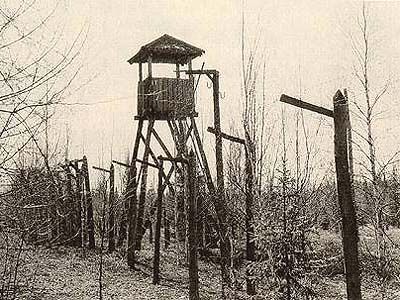 Školáci z Bystřice si vyslechli zážitky politických vězňů