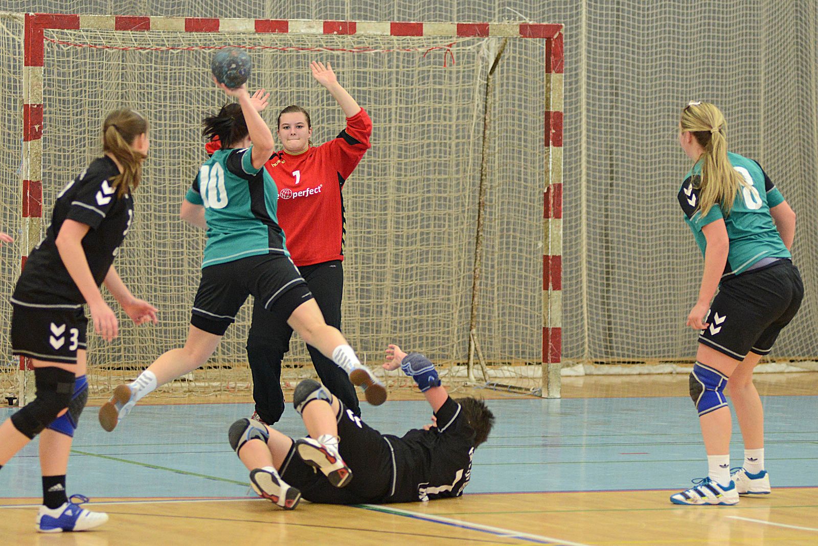 obrázek: Starší dorostenky Brodu bodovaly, mladší vyšly naprázdno