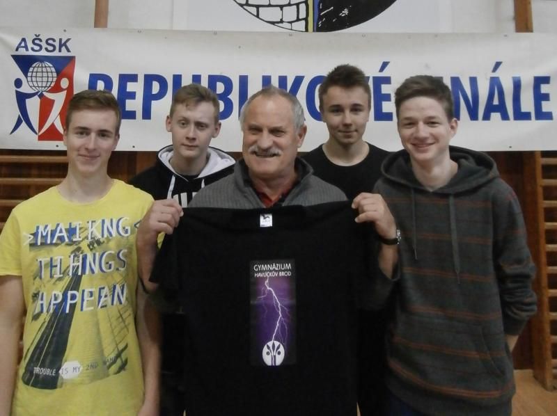 obrázek: Stolní tenisté Gymnázia Havlíčkův Brod bronzoví