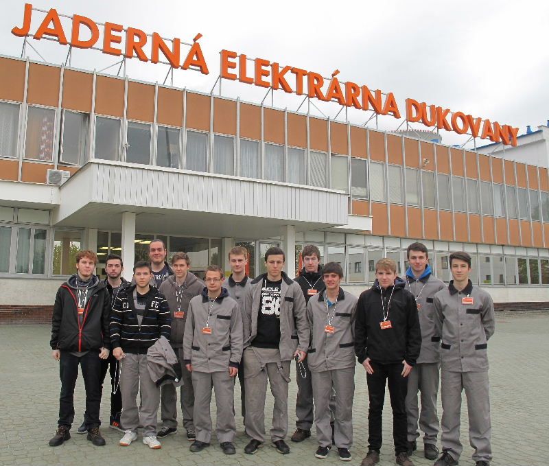 obrázek: Středoškoláci na praxi v dukovanské elektrárně