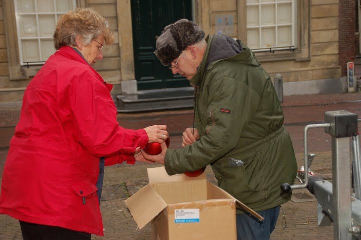 Strom z Brodu stojí v centru Brielle