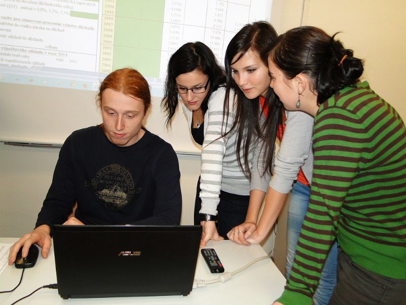 Studenti v Jihlavě poradí, jaká bude výše důchodu