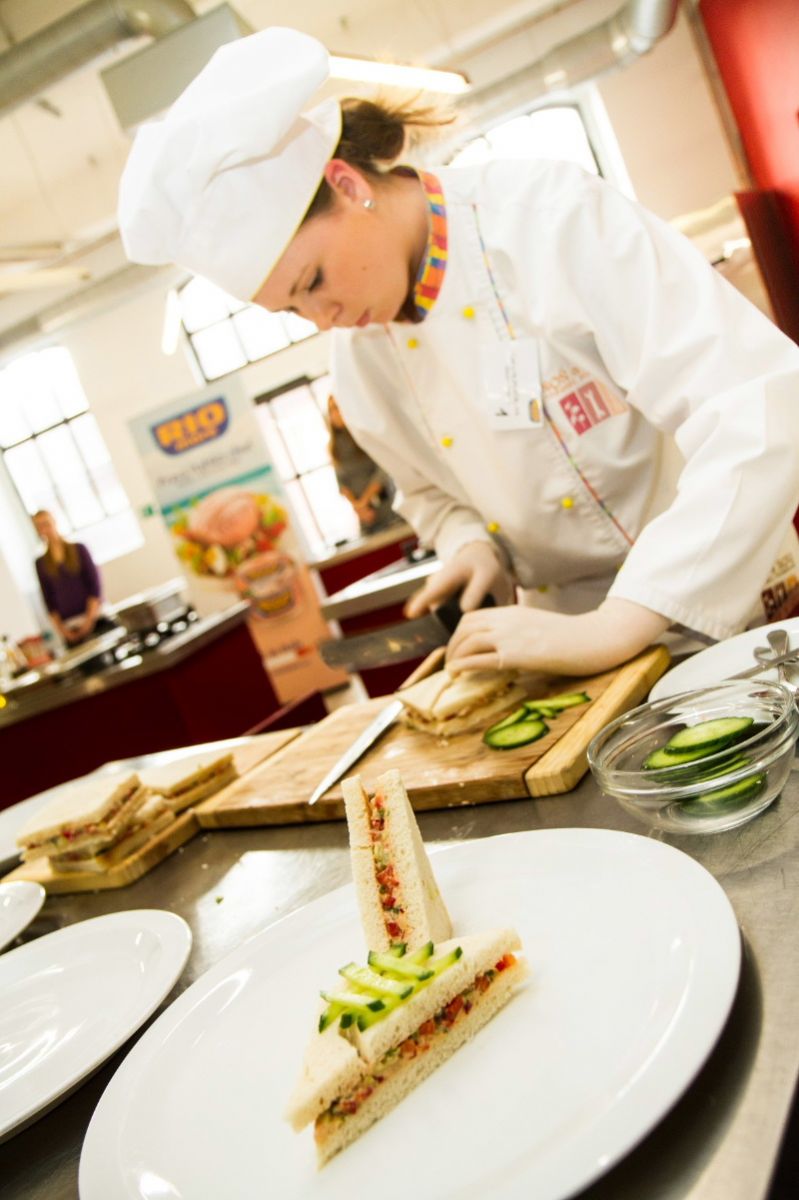 obrázek: Studenti z Pelhřimova se utkají o Svačinu roku