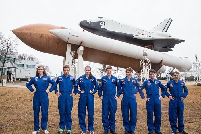 Studentka z Havlíčkova Brodu ve vesmírném centru Space & Rocket Center v USA